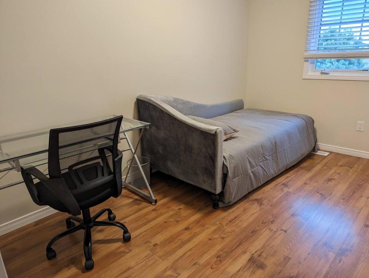 キングストン Adorable 4 Bed,3 Bath Houseヴィラ エクステリア 写真